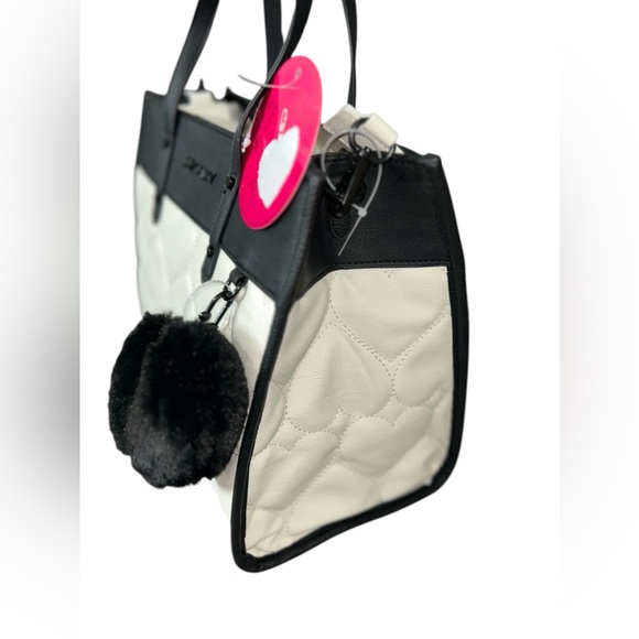 ❌ SALE❌🔥HARD FIND🔥 Betsey Johnson XObecca Hearts Crossbody Tote Bag. NEW. - Picture 5 of 11